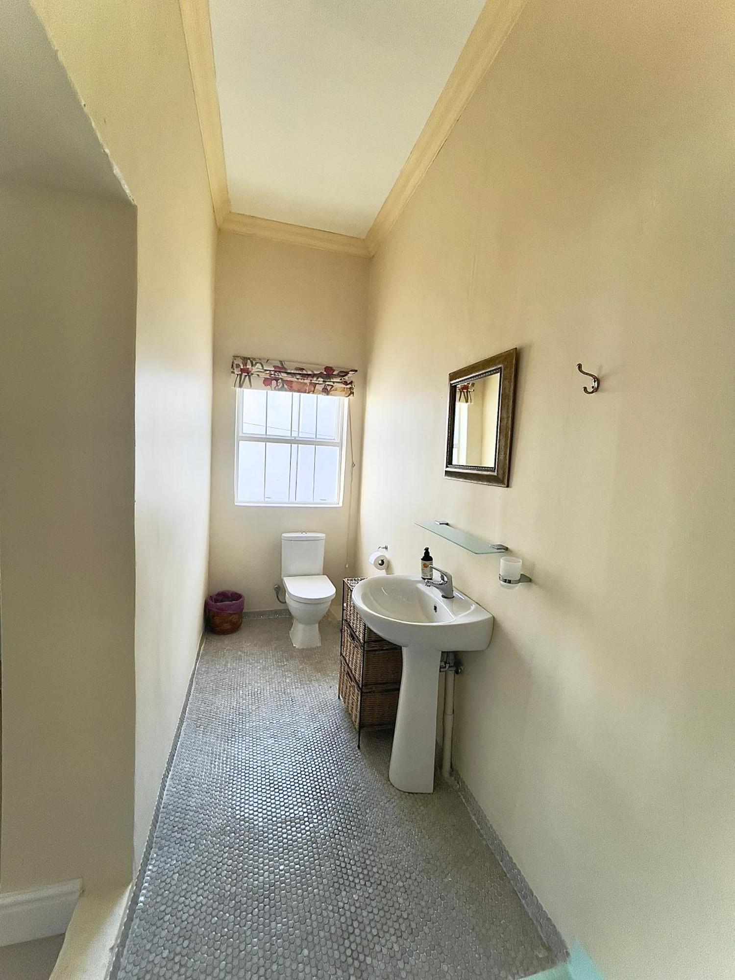 Apartment 83 Eastlake Drive *